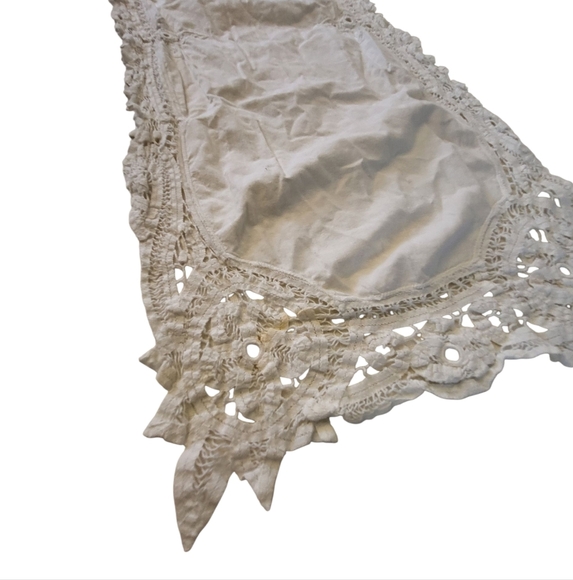 Vintage Lace and Crochet Table Runner, Boho Shabby Chic Decor, Cream - Picture 3 of 7